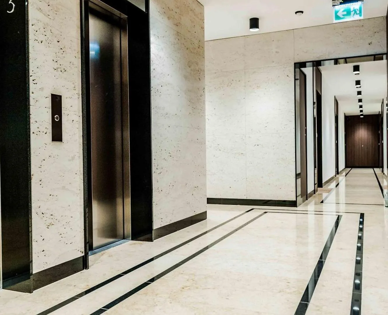 3 Rooms In Mennica Residence Warszawa 0*,