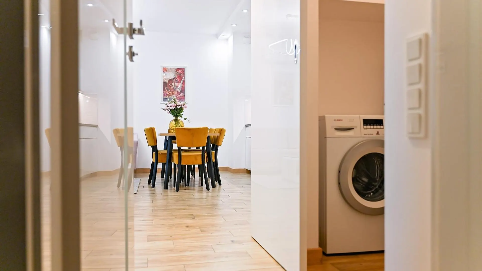 3 Rooms In Mennica Residence Varsóvia Apartamento