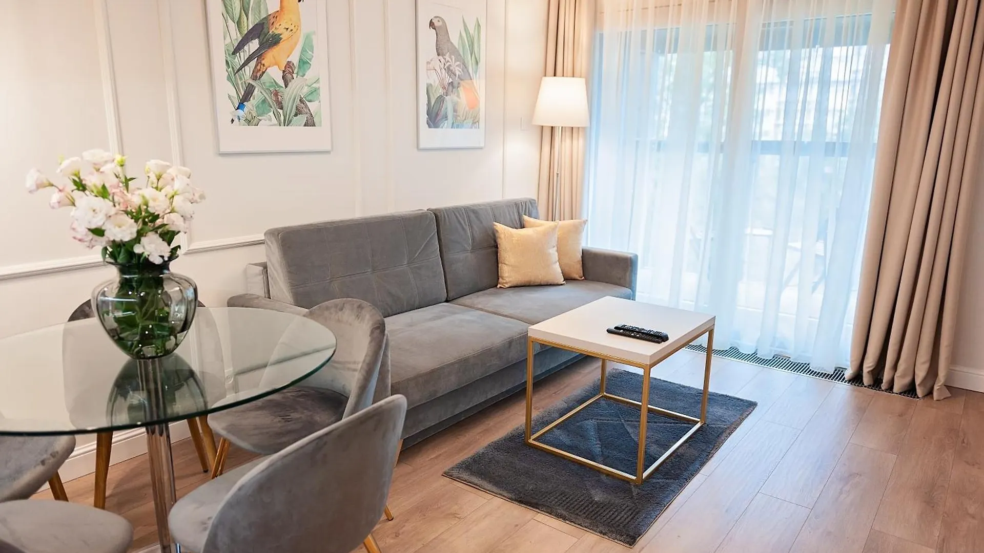 3 Rooms In Mennica Residence Varsóvia Apartamento