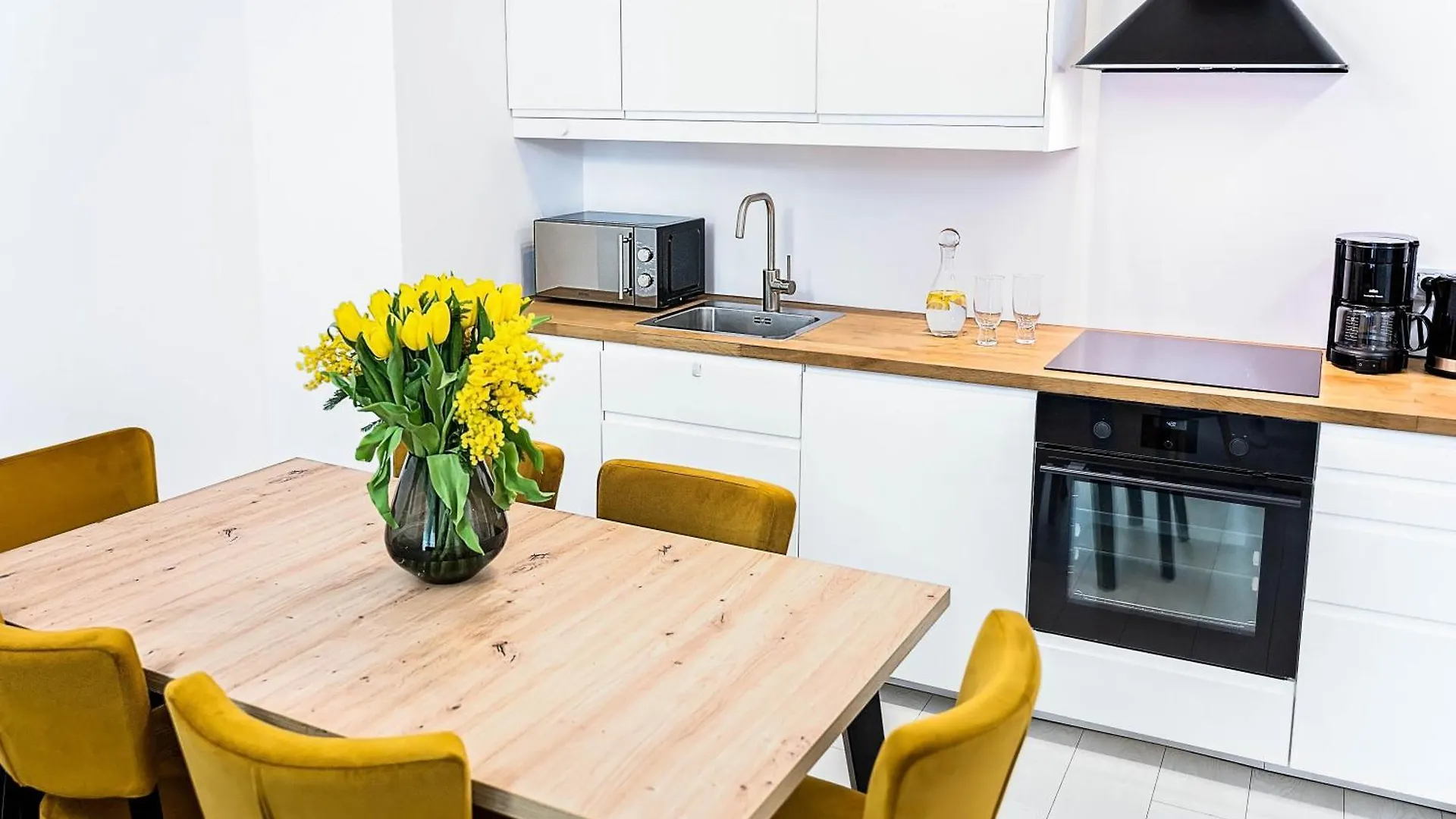 Apartamento 3 Rooms In Mennica Residence Varsóvia